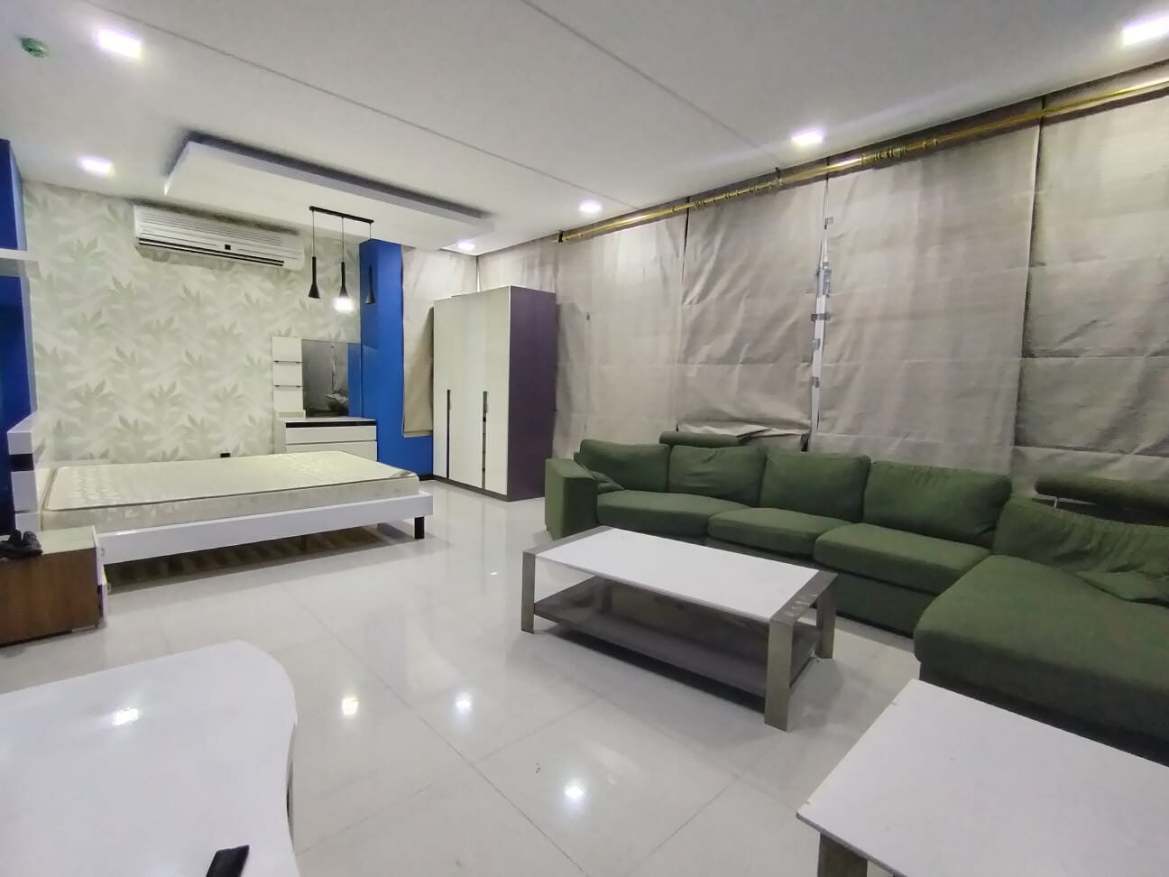 2 Bedrooms, 3Bath, Semi-Furnished, Unlimited EWA