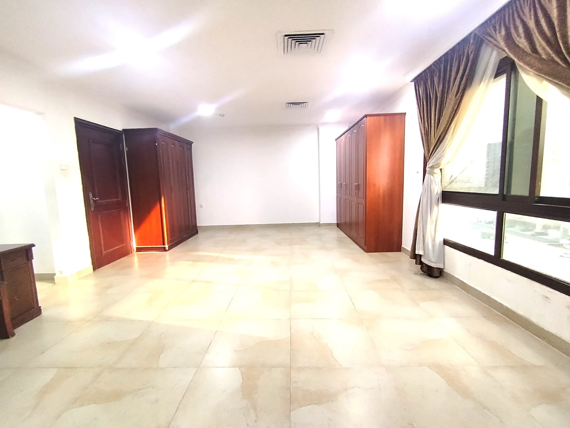 Spacious 2 Bedroom, Semi-Furnished, Maintenance