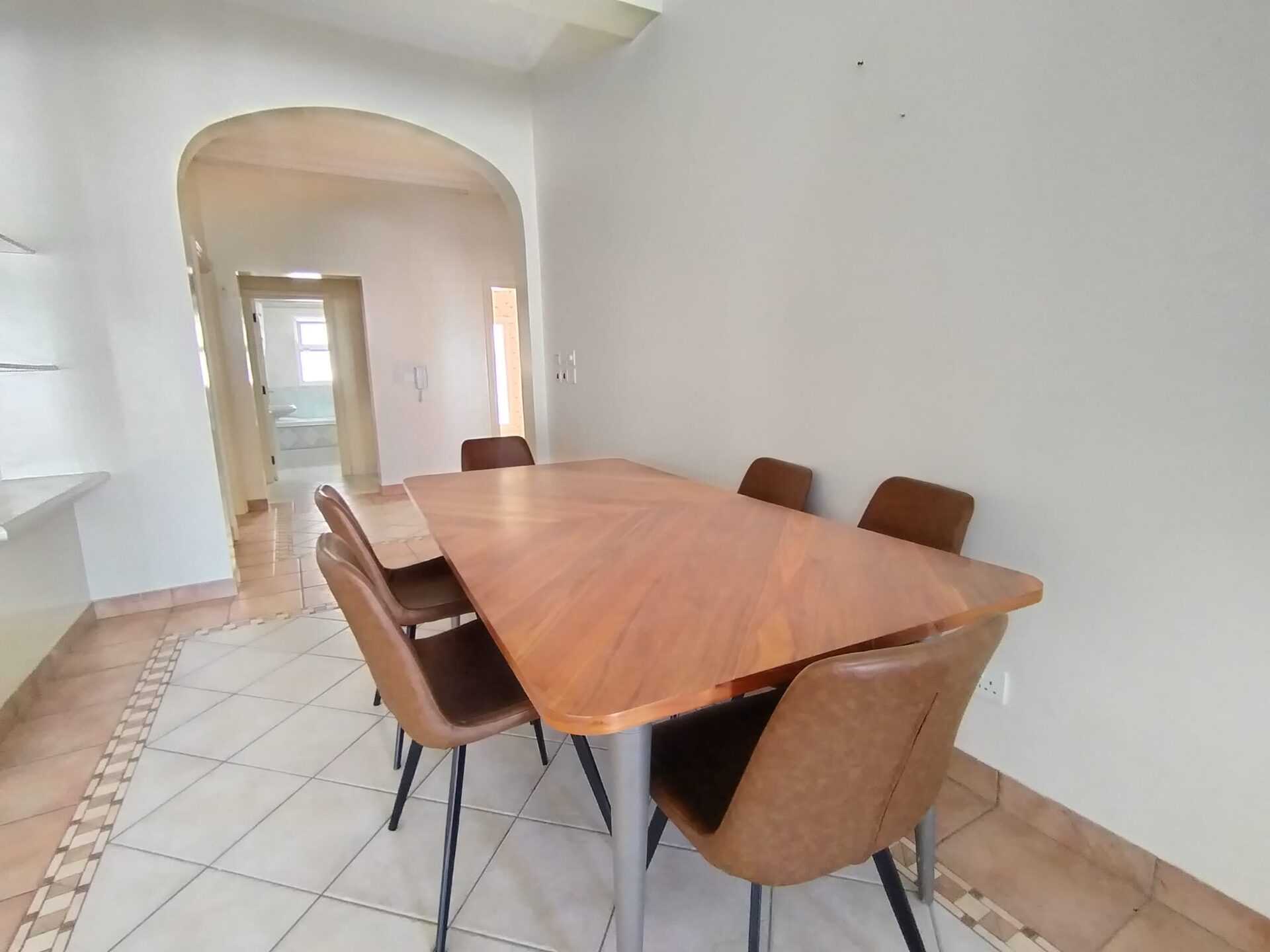 Spacious 3 Bedroom Unfurnished Villa with 2 Kitchens, Private Garage in Hidd