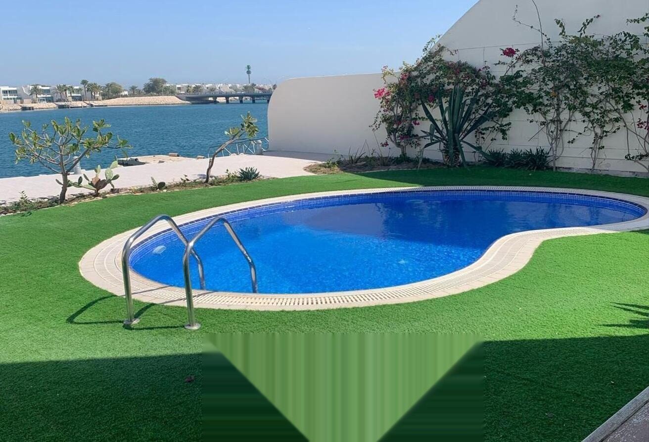 فيلا 3 غرف بإطلالة على البحر في درة البحرين