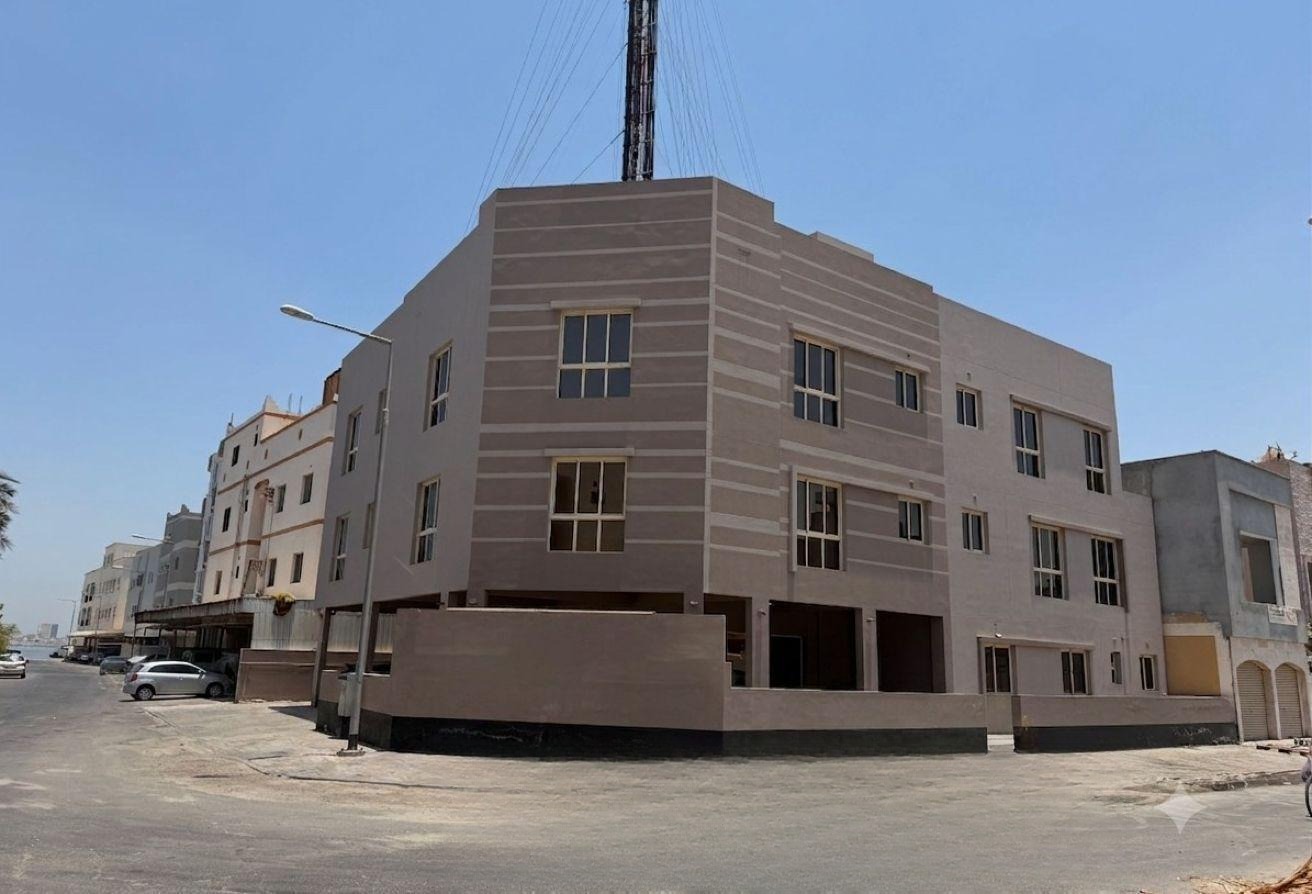 مبنى سكني استثماري ركني للبيع في جد علي