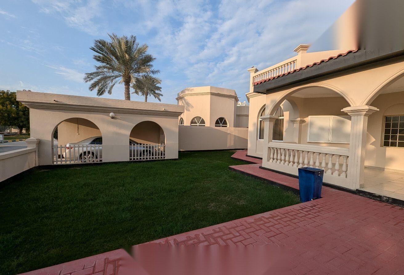Fully Furnished 4-Bedroom Apartment in Janabiya