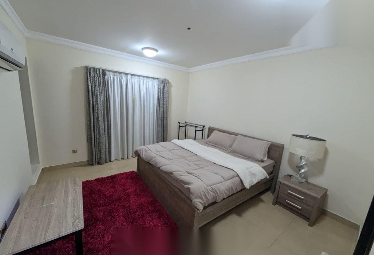 Fully Furnished 1-Bedroom Apartment with Laundry Area in Janabiyah