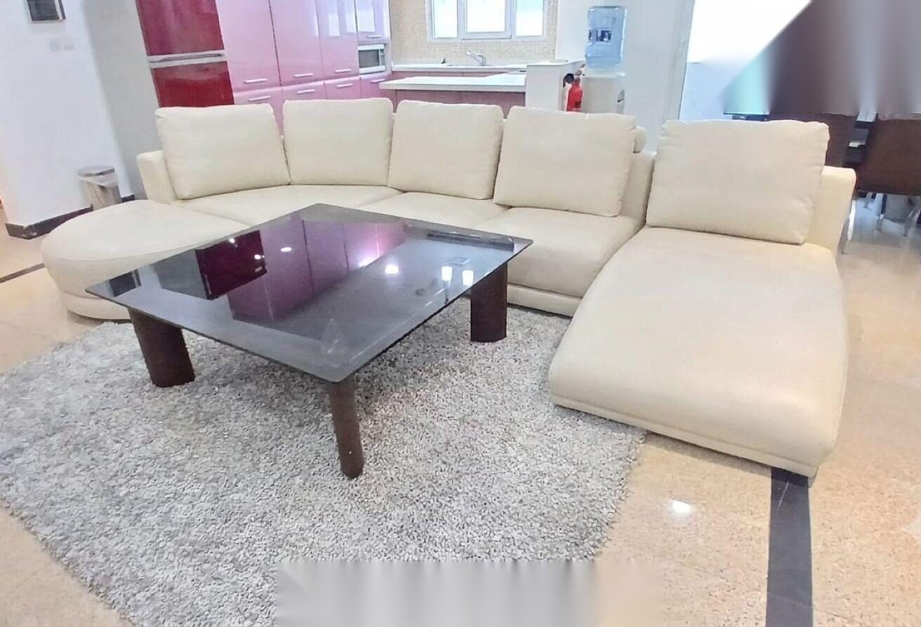 Fully Furnished 2-Bedroom Apartment in Busaiteen