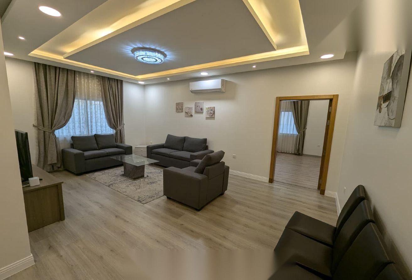 Fully Furnished 2-Bedroom Apartment in Saar