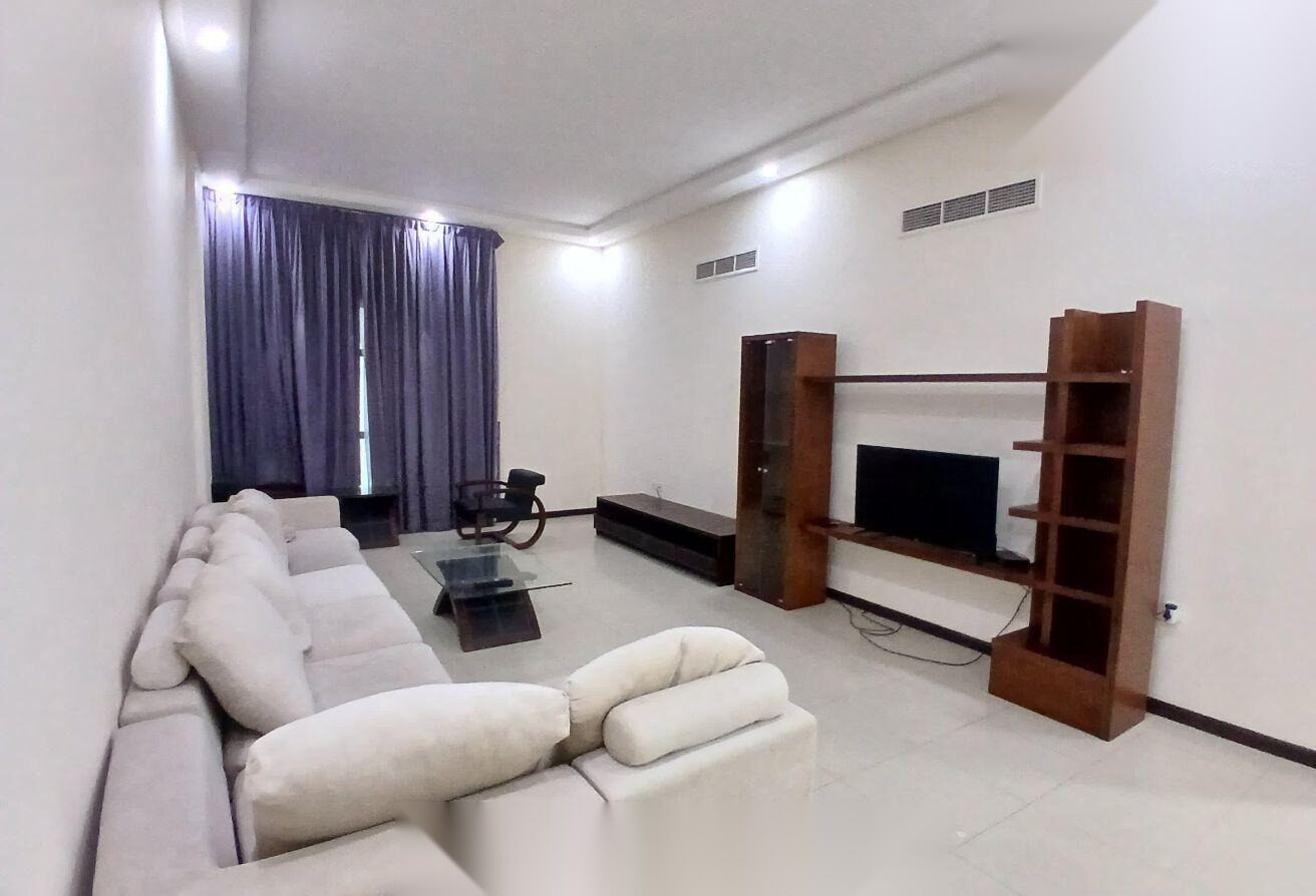 Fully Furnished 2-Bedroom 3-Bathroom Apartment in Busaiteen