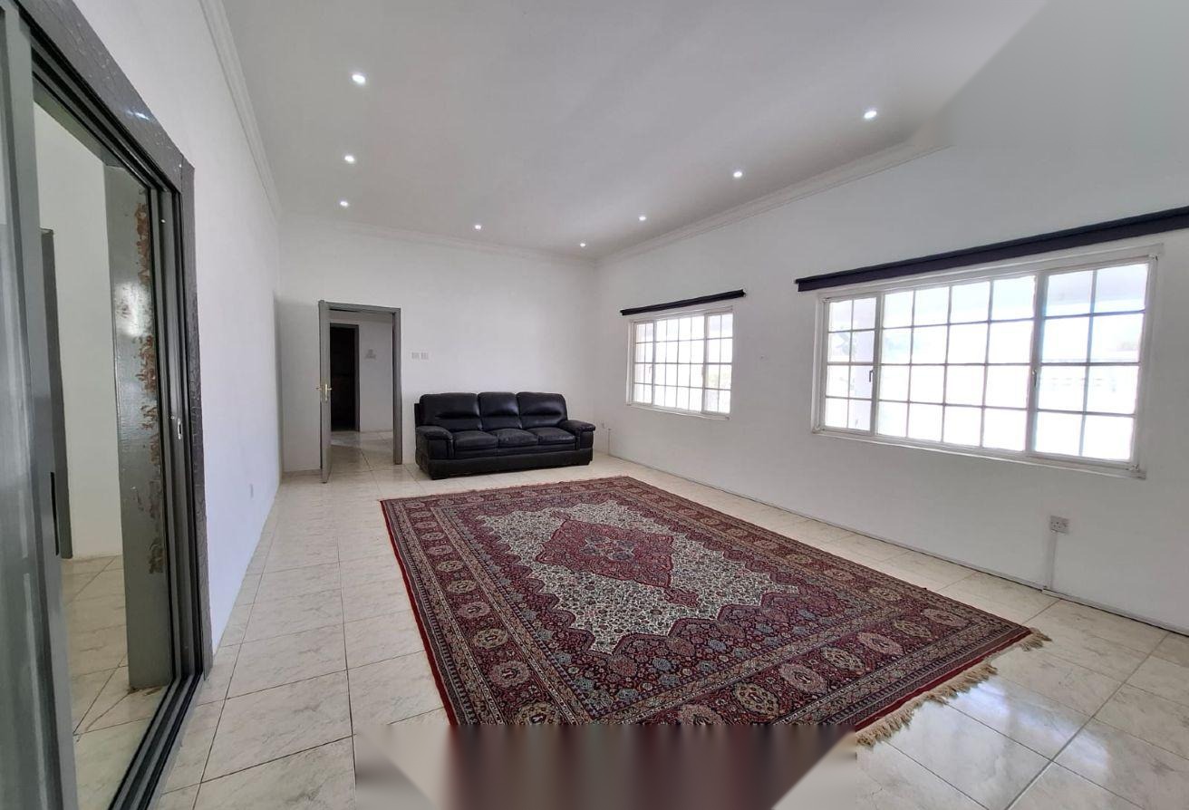 Three-Bedroom Compound Villa for Rent in Jannusan