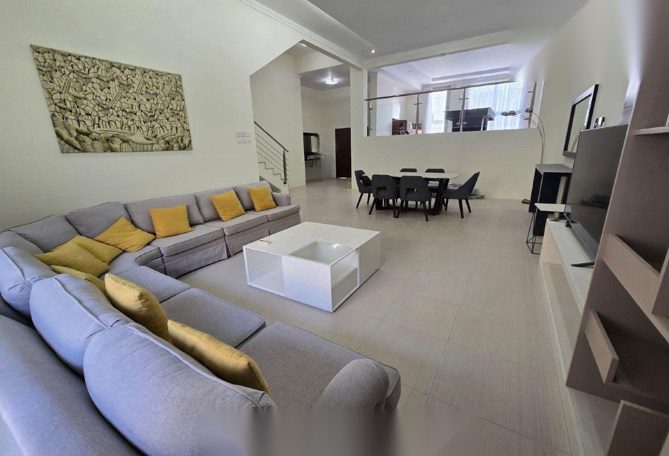 Fully Furnished 4-Bedroom Villa with Private Pool in Arad