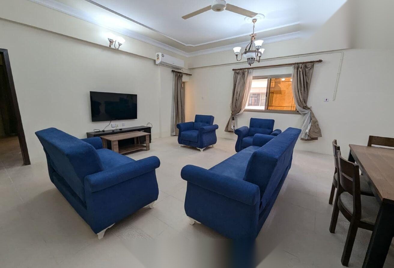 Fully Furnished 2-Bedroom Apartment in Mahooz