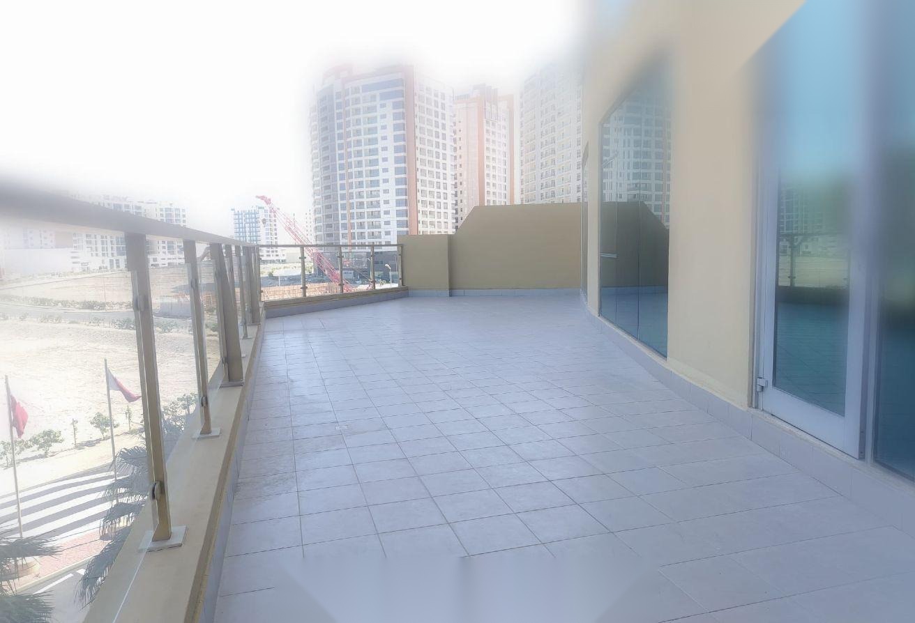 Fully Furnished 2-Bedroom Apartment in Amwaj Islands