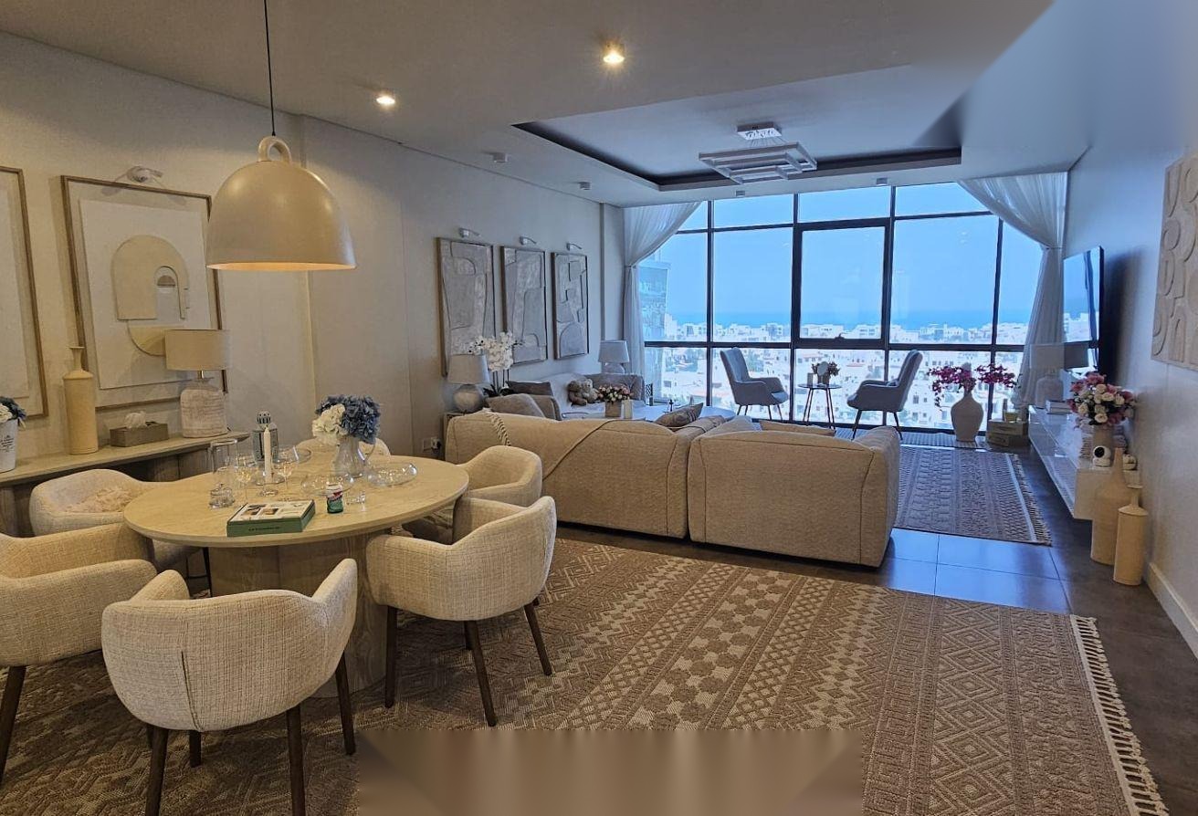 Fully Furnished 3-Bedroom Sea View Apartment in Amwaj Islands