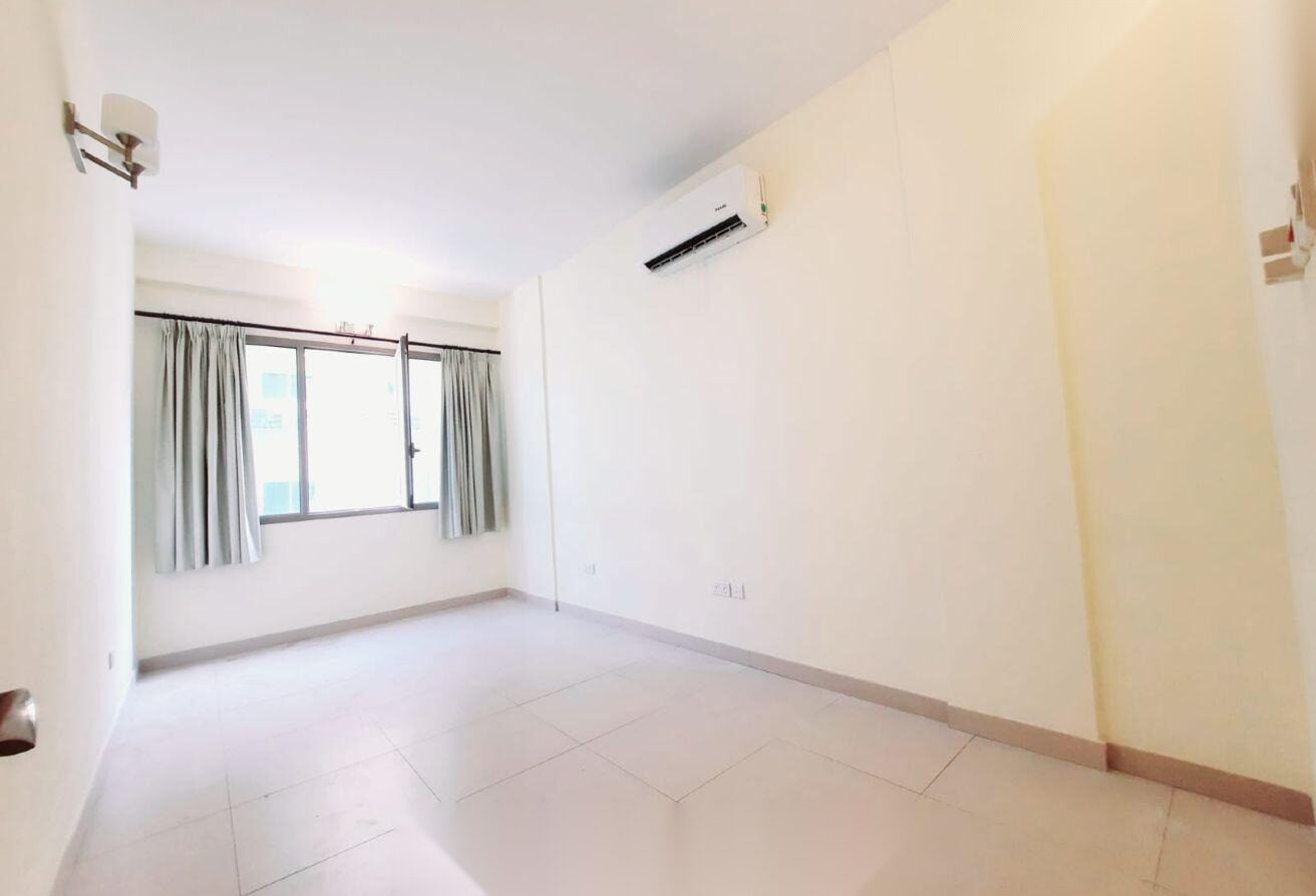 Semi-Furnished 2-Bedroom Apartment with Kitchen Appliances in Hidd