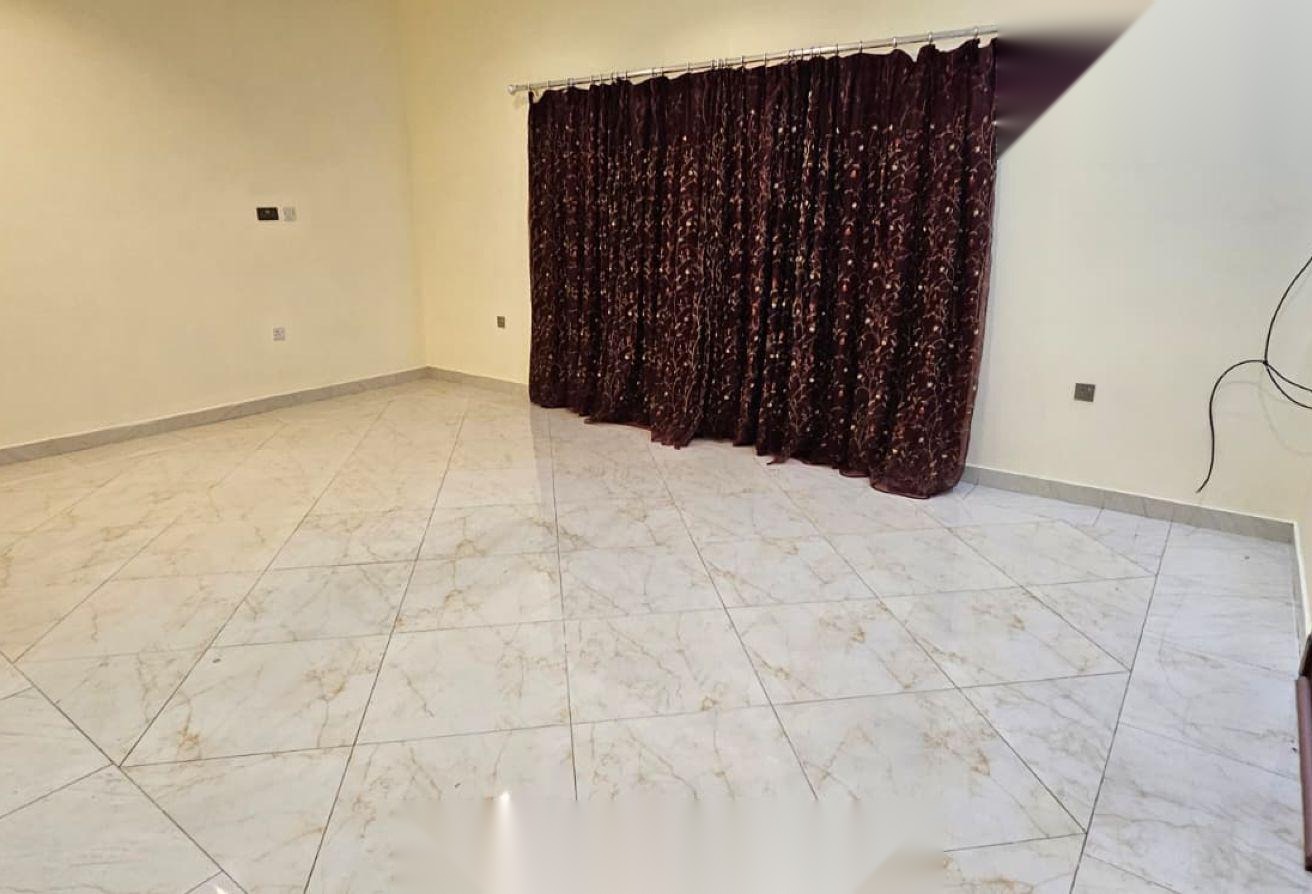 Unfurnished 1-Bedroom Flat for Rent in Al Hajar