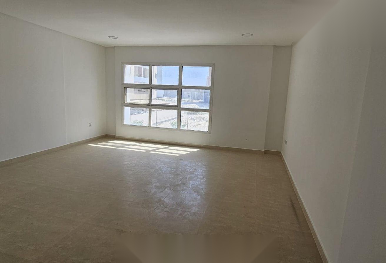 2-Bedroom Unfurnished Apartment for Rent in Amwaj Islands