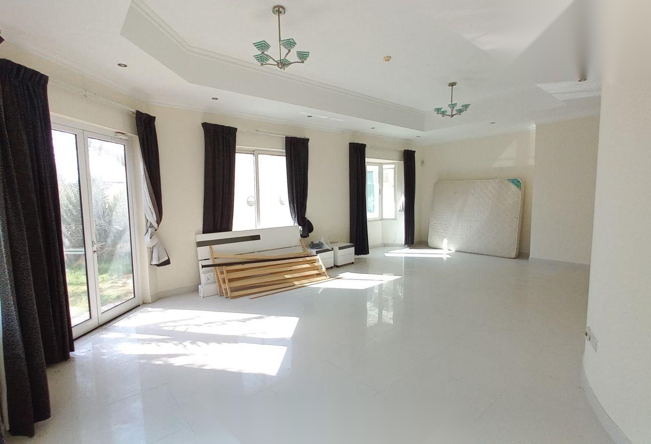 3-Bedroom Semi-Furnished Villa in Janabiya