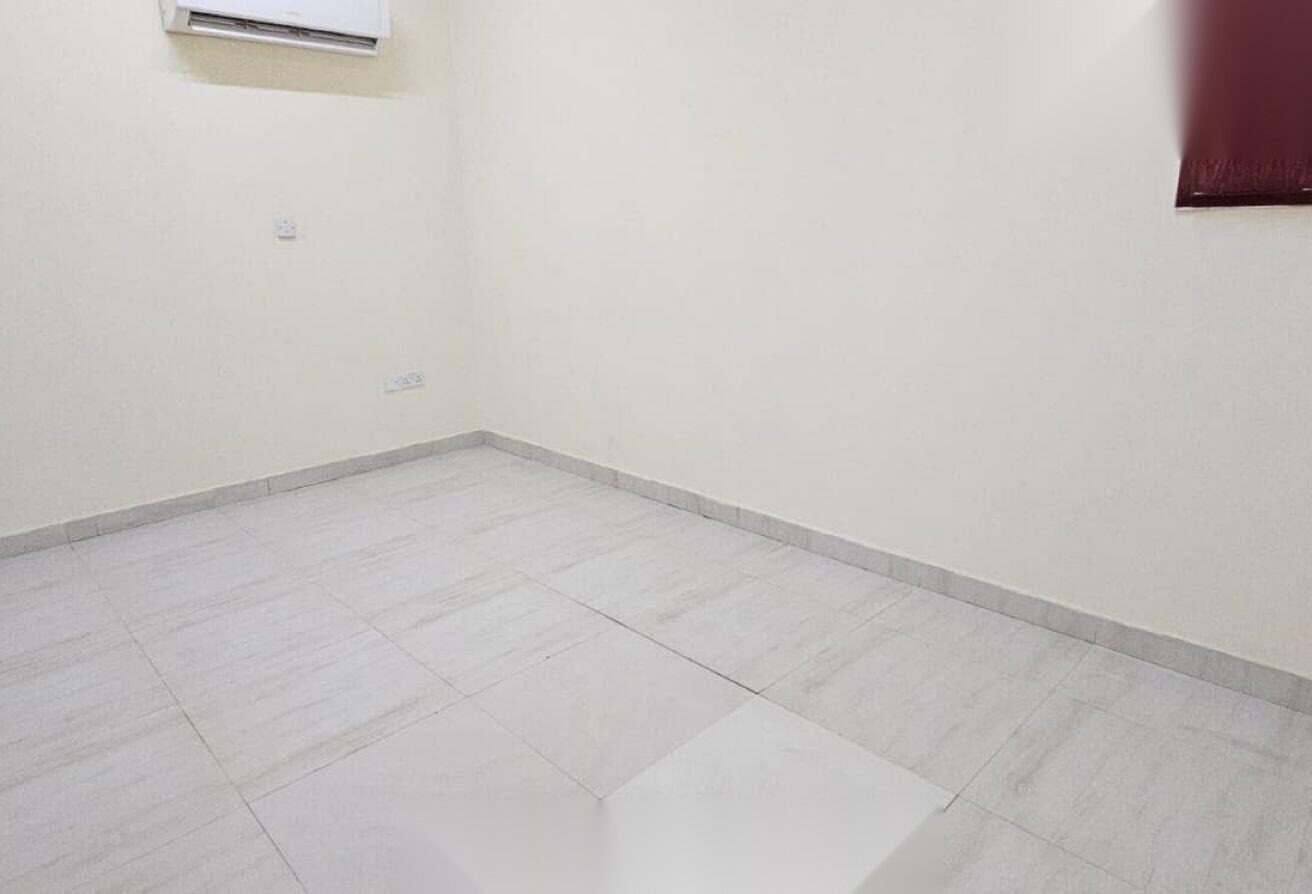 Unfurnished 1-Bedroom Apartment for Rent in Jurdab