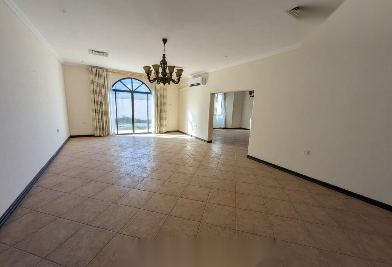 Semi-Furnished Single-Storey 3-Bedroom Villa in Budaiya