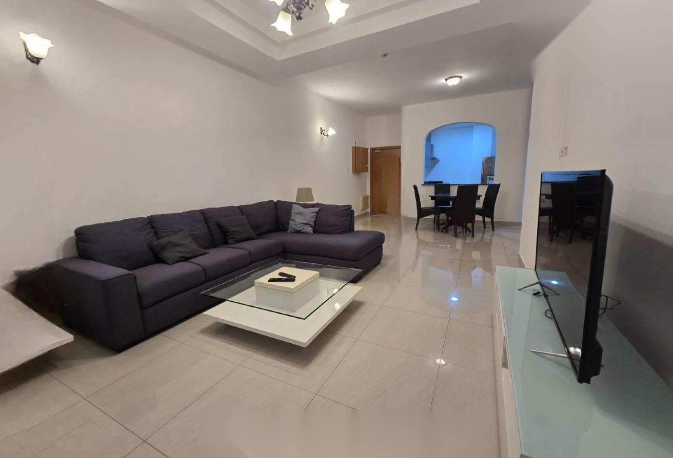 Fully Furnished 2-Bedroom Sea View Apartment in Amwaj Marina