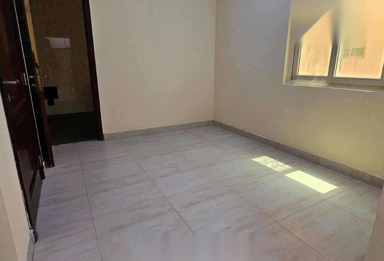 Unfurnished 1-Bedroom Apartment for Rent in Jurdab
