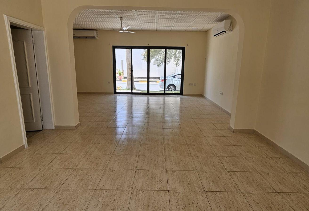 Double Storey 4-Bedroom Villa with Private Pool in Diraz