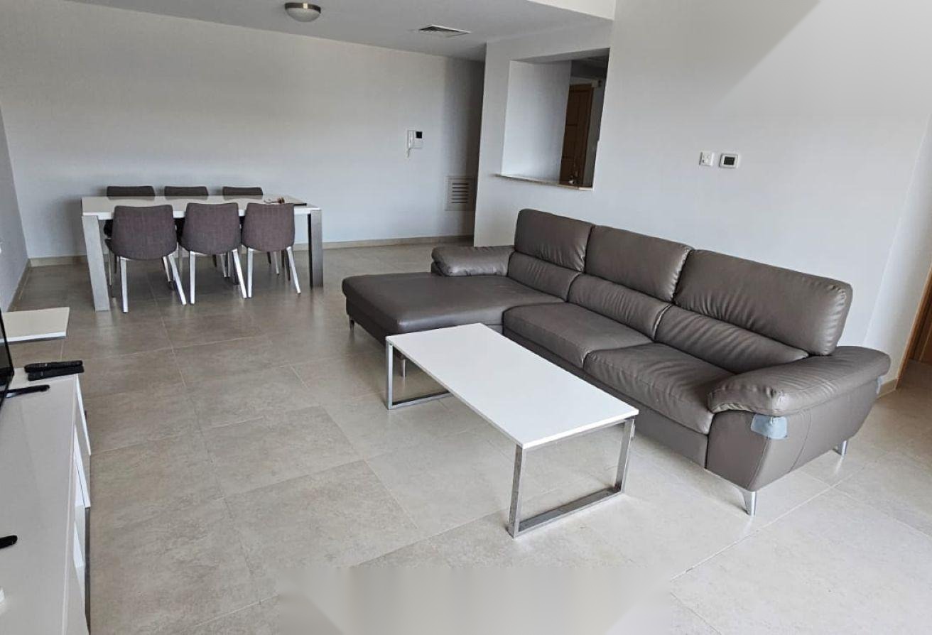 Fully Furnished 1-Bedroom Apartment in Amwaj Islands