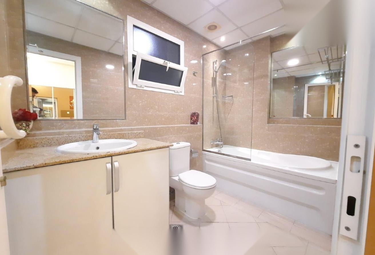 Fully Furnished 2-Bedroom Apartment in Hidd