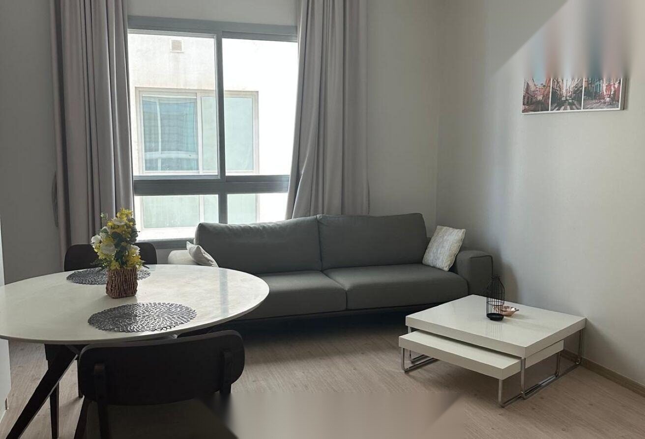 Fully Furnished 1-Bedroom Apartment for Rent in Janabiyah