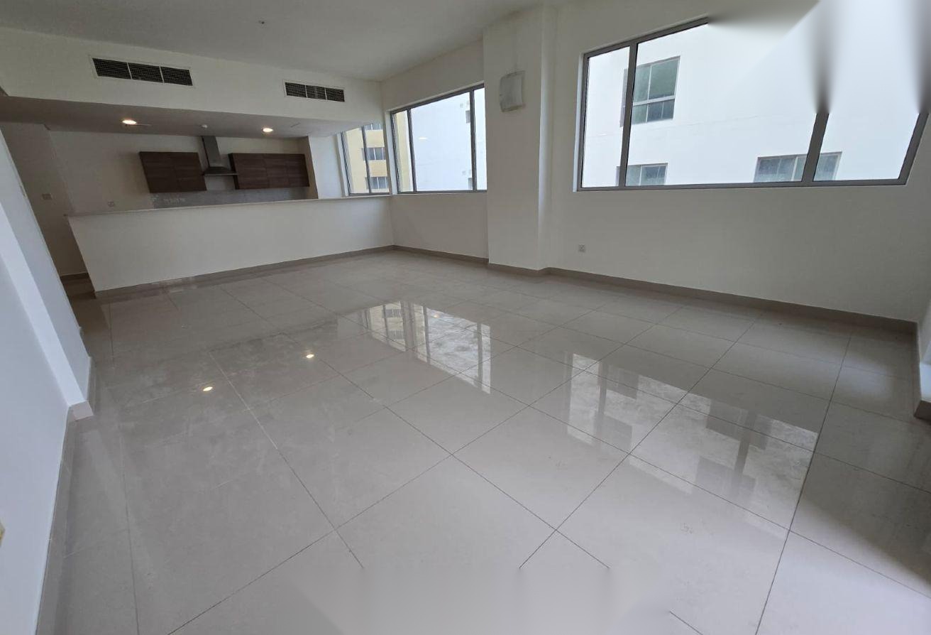 3-Bedroom Semi-Furnished Apartment with Balcony in Amwaj Islands