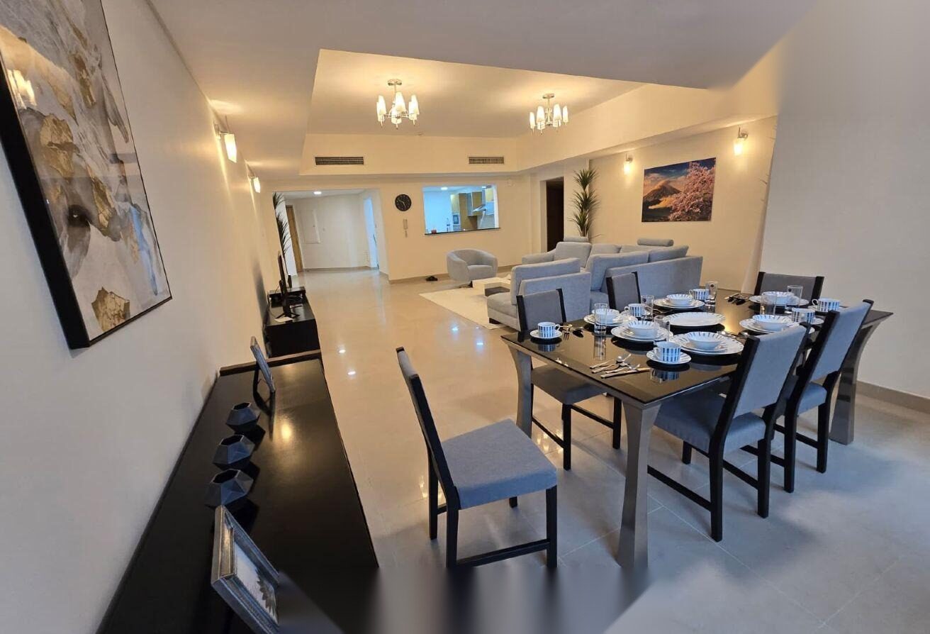 Fully Furnished 2-Bedroom Apartment in Amwaj Islands