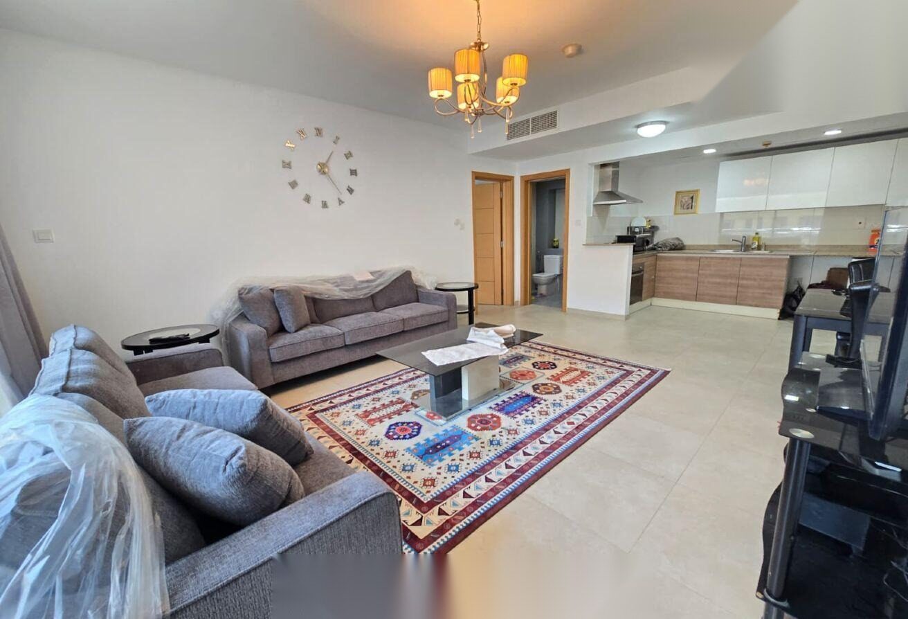 Fully Furnished 1-Bedroom Apartment with Balcony in Amwaj Islands