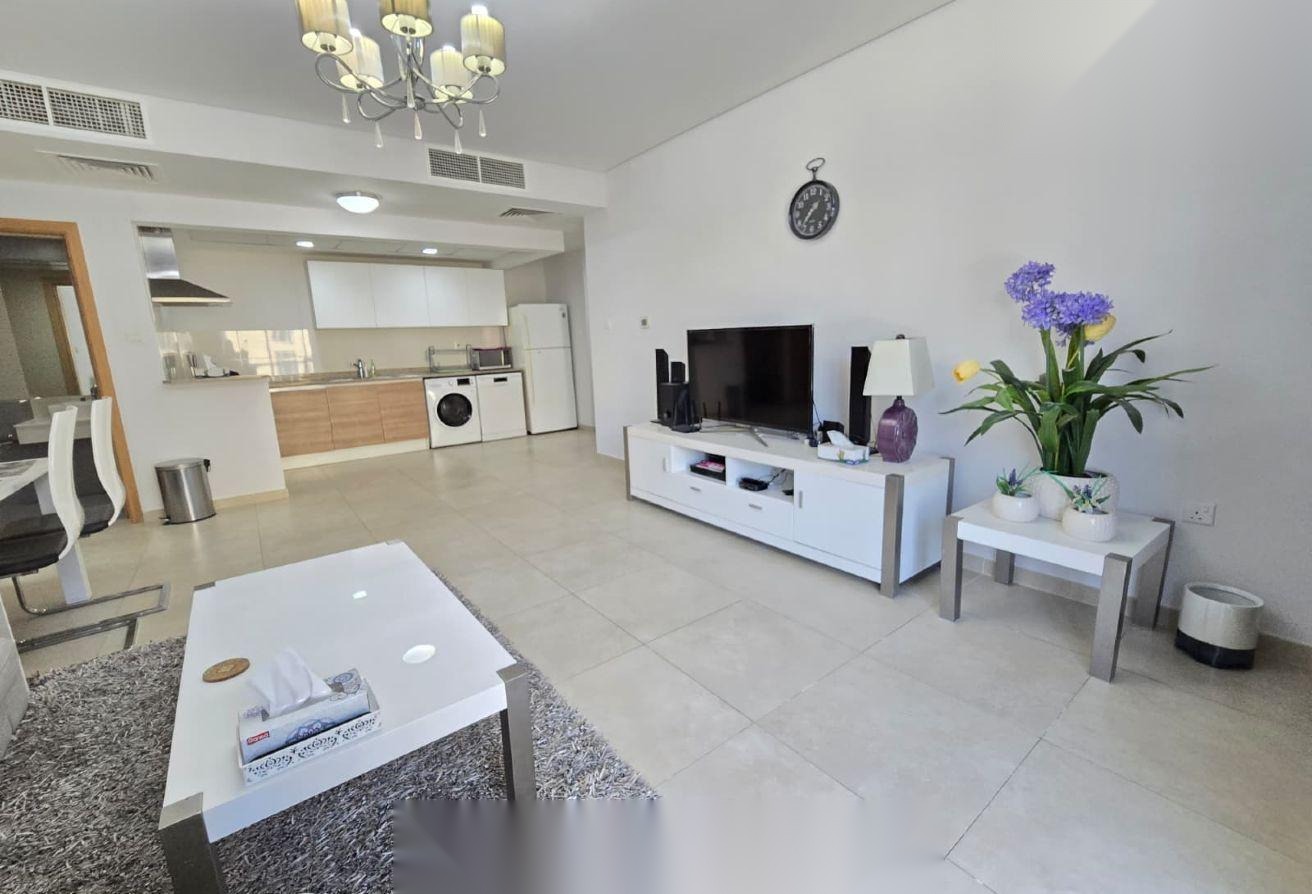 Fully Furnished 1-Bedroom Apartment with Sea View in Amwaj Islands