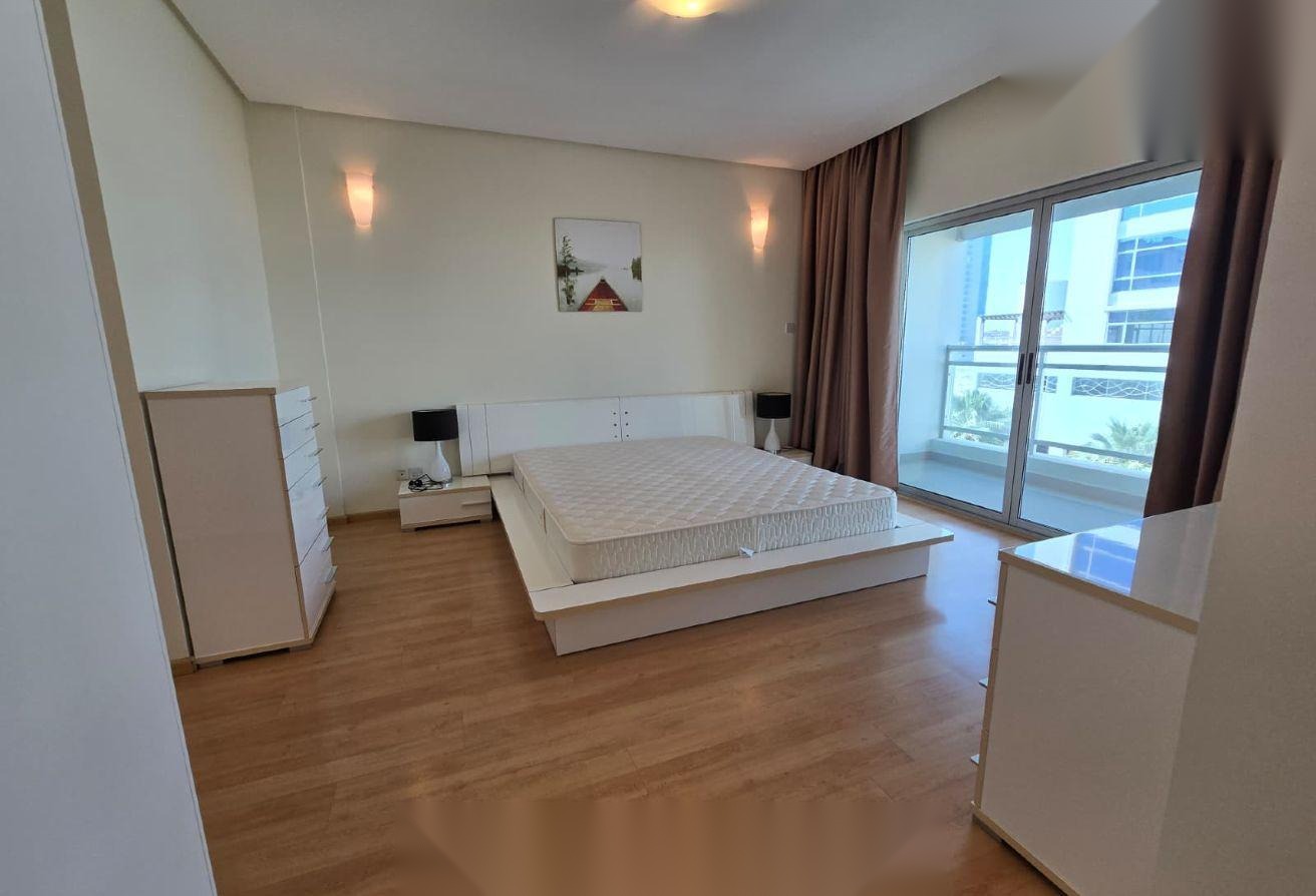 Fully Furnished 2-Bedroom Apartment in Amwaj Islands