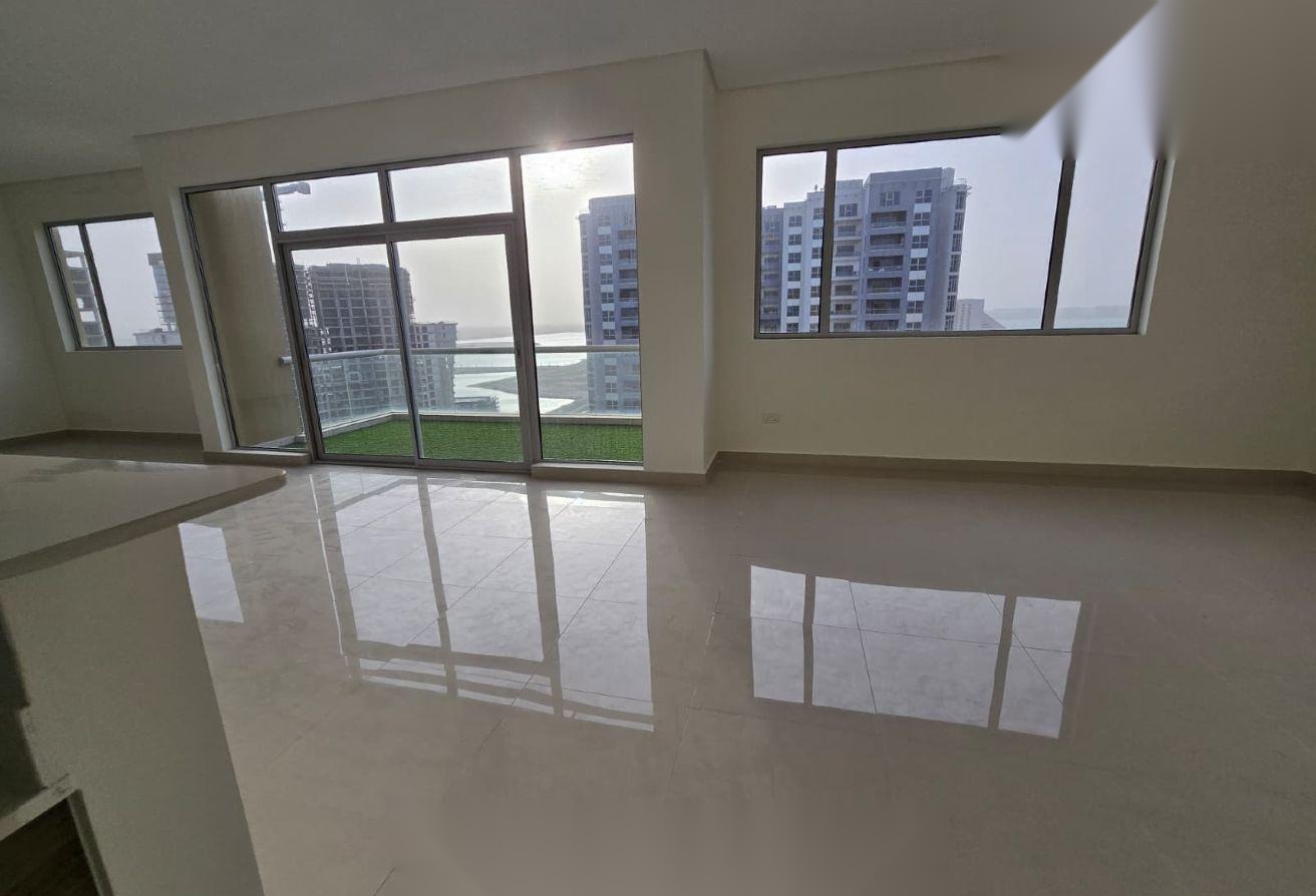 Semi-Furnished 4-Bedroom Apartment with Balcony and Sea View
