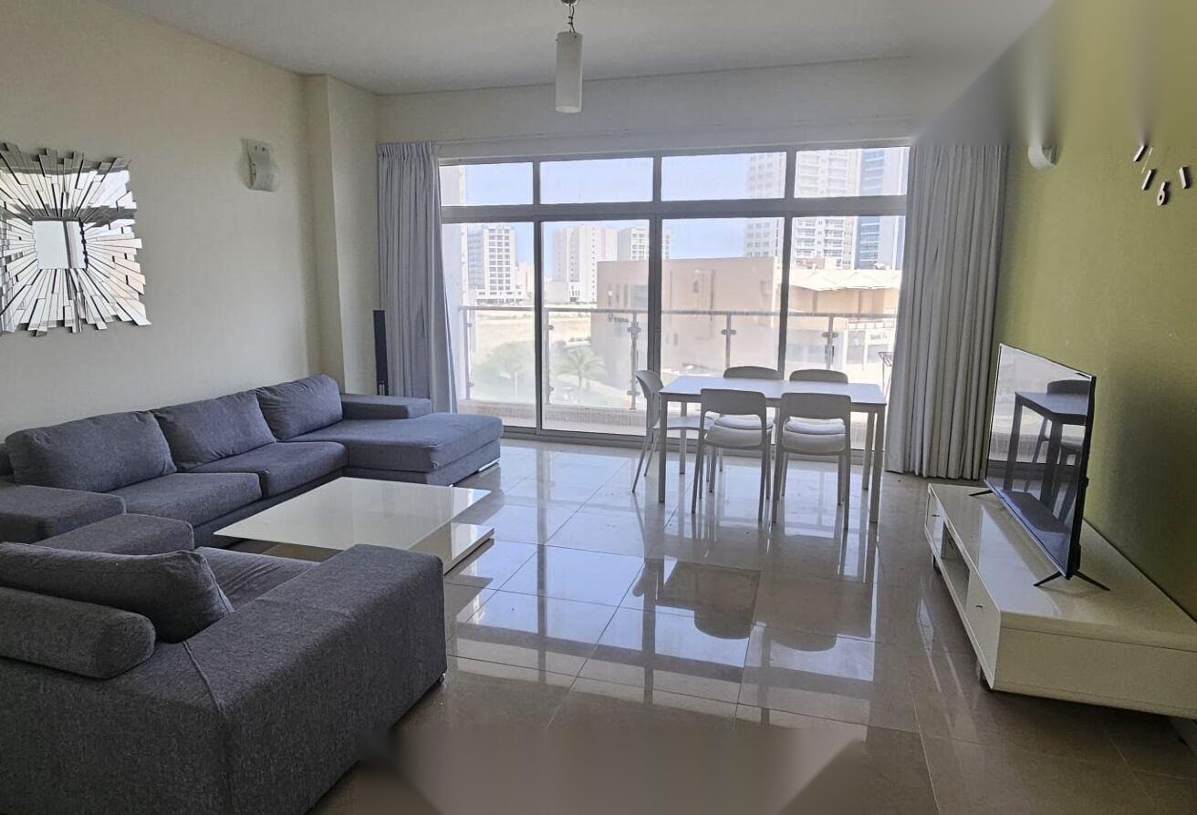 Fully Furnished 2-Bedroom Apartment with Balcony in Amwaj Islands