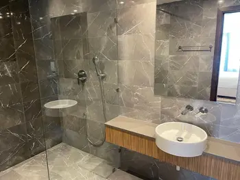 Stylish And Modern With Luxurious Amenities