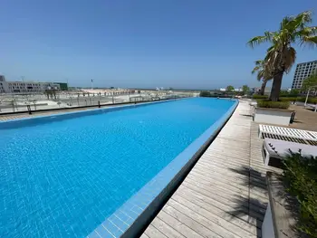 Elegant With Luxurious Amenities