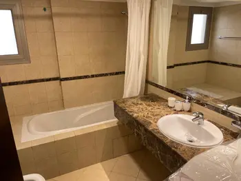 Spacious 3BR, Full Amenities & EWA Included