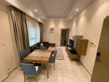 Spacious 1 Bedroom, 2 Bathroom Flat - Full Luxury Facilities