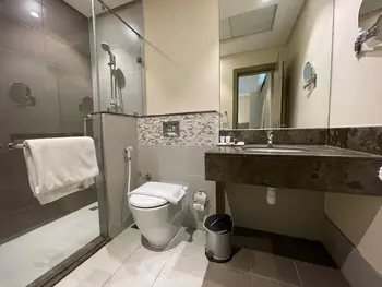 3 Bathrooms | Full Amenities | Pool | Gym | Sauna