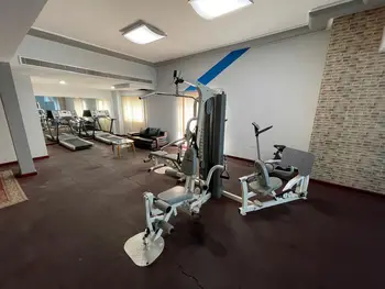 Spacious And Bright With Luxurious Amenities