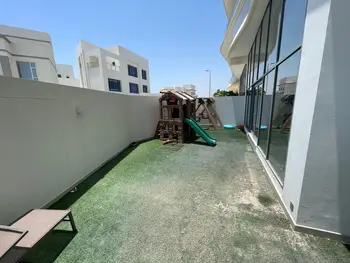 Elegant Waterfront Living - Four balconies - F1299