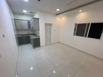 Quiet In Prime Location - UF1037