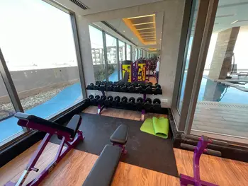 Super Deluxe With Great Amenities - SF1116
