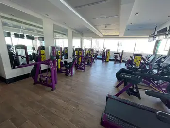 Super Deluxe With Great Amenities - SF1116