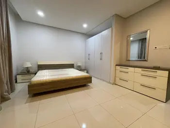 Stylish And Modern With Great City View - F1473
