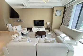 Fully Furnished 2-Bedroom Apartment with Sea View, Reef Island