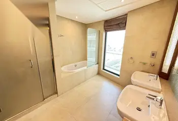 Fully Furnished 2-Bedroom Apartment with Sea View, Reef Island