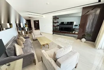 Fully Furnished 1-Bedroom Apartment with Sea View, Water Garden City