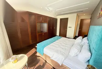 Fully Furnished 1-Bedroom Apartment for Rent in Reef Island