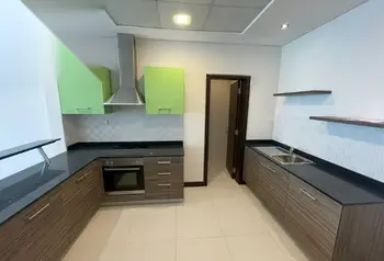 3-Bedroom Corner Apartment with Sea Views in Reef Island